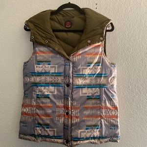 Pendleton puffy reversible vest